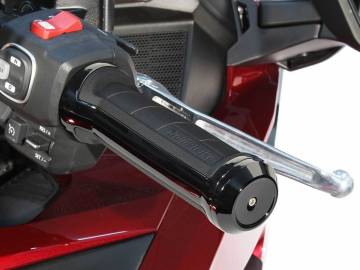 Goldstrike Grips Black for 2018+ Gold Wing